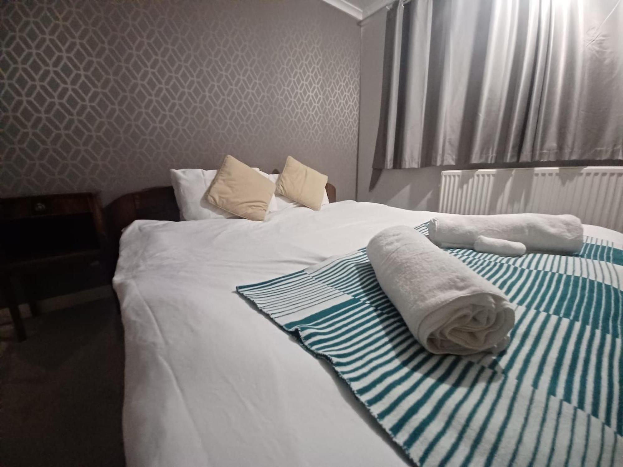 The Rushdon Apartment Grays Luaran gambar